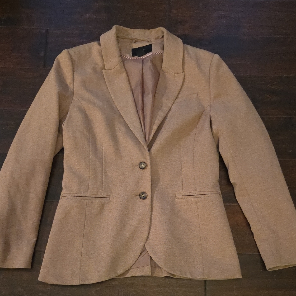 H&M Women's Tan Blazer - Picture 2 of 11